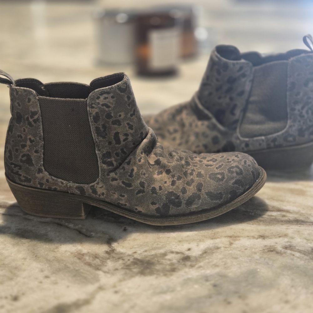 Billabong Leopard Print Ankle Booties